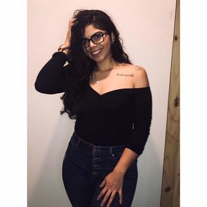 Meet your Posher, Davida